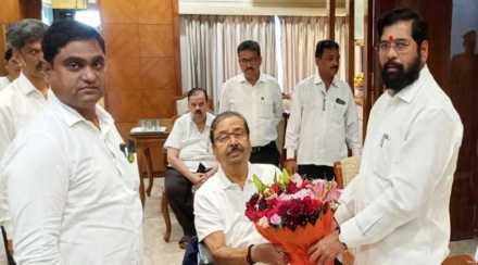 Gajanan Kirtikar Eknath Shinde Gajanan Kirtikar Eknath Shinde