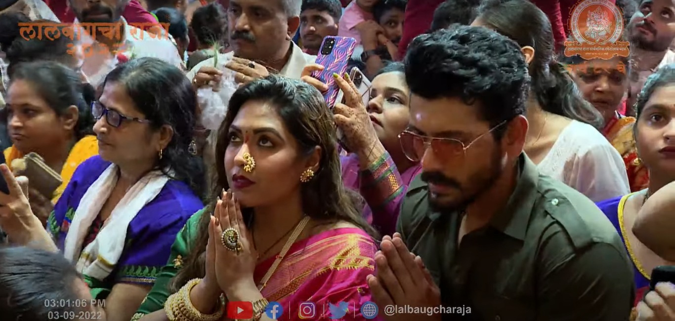 Lalbaugcha Raja 2022 Celebrities Photos