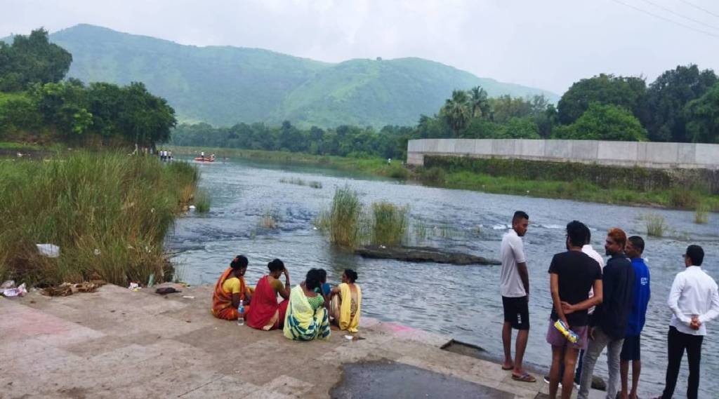 A young man died in the river during Ganapati immersion