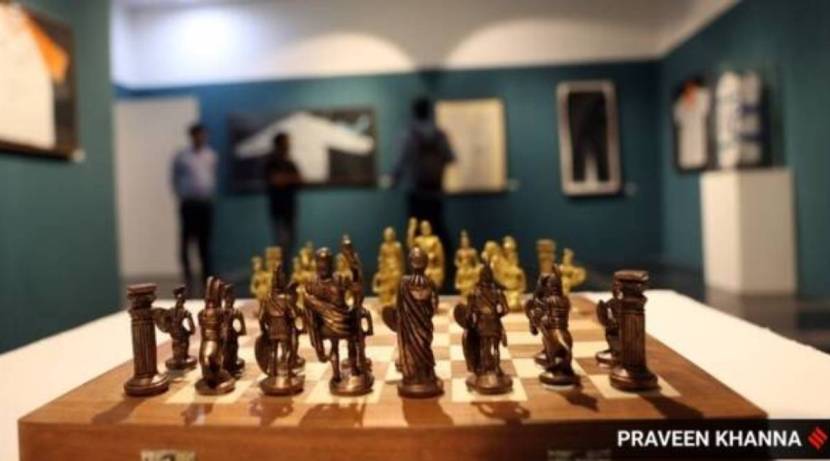 गेल्या काही वर्षात पंतप्रधान नरेंद्र मोदी यांना जगभरातील प्रसिद्ध व्यक्ती आणि हितचिंतकांनी अनमोल स्मृतीचिन्हांनी सन्मानित केले आहे.(फोटो सौजन्य- प्रवीण खन्ना, एक्स्प्रेस)