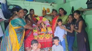 Installation of Ganesha in the houses of transgenders also The festival has been celebrated regularly for 25 years in Badlapur