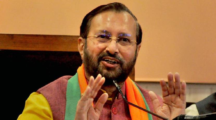 त्यात आता प्रकाश जावडेकर यांच्यावर केरळच्या प्रभारीपदाची जबाबदारी दिली गेली आहे.