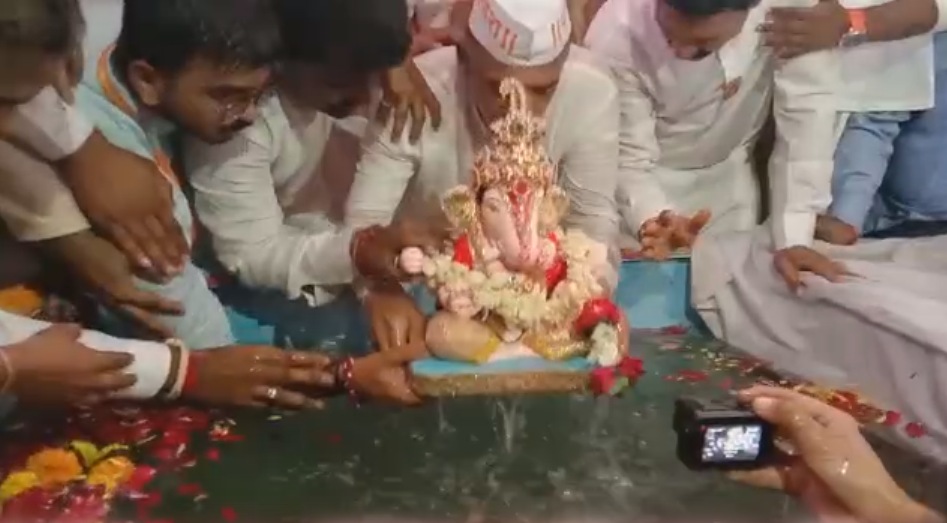 Shrimant Dagadusheth halwai visarjan 2022 pune photos