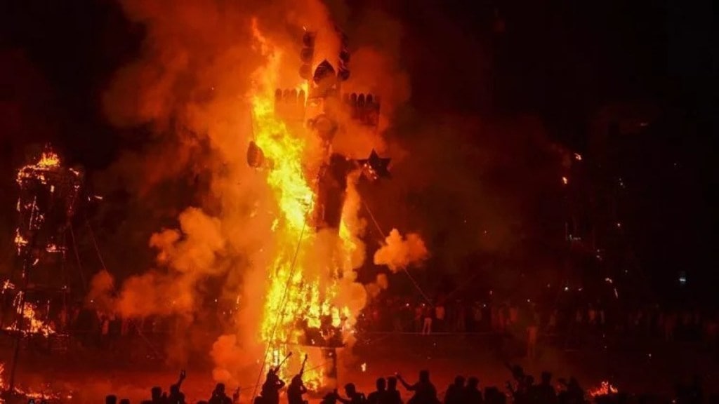 ravan dahan at night ravan dahan at night