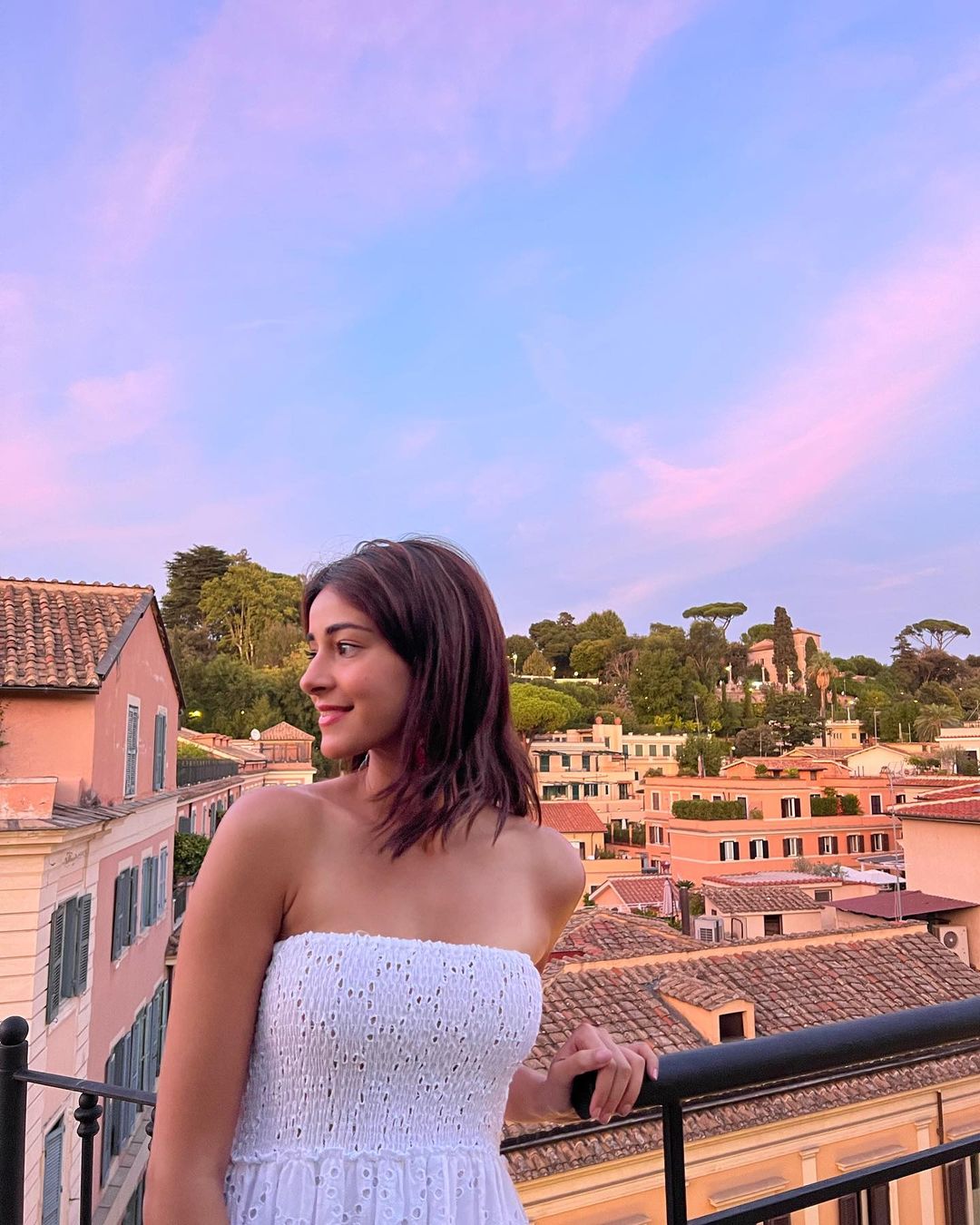 Ananya panday Italy Vacation 