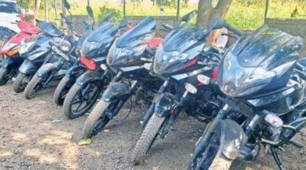warje police arrested bikes thieves and 18 crimes revealed or seized 5 bikes in pune