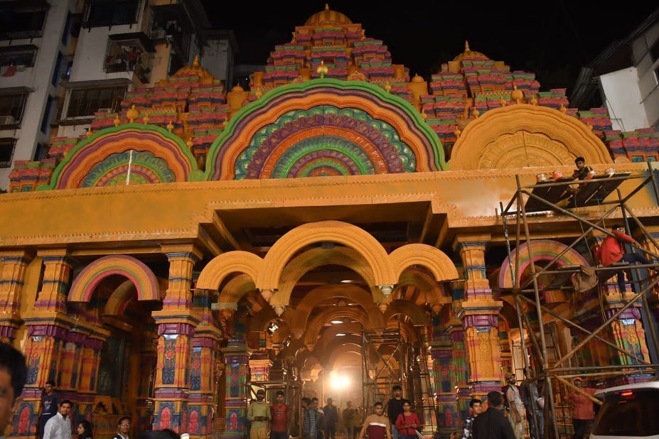 cm eknath shinde visits tembhi naka navratri 2022 photos