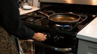 Use these cooking tips to save gas while making meal
