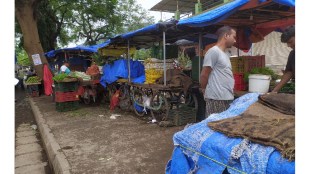 hawkers in uran