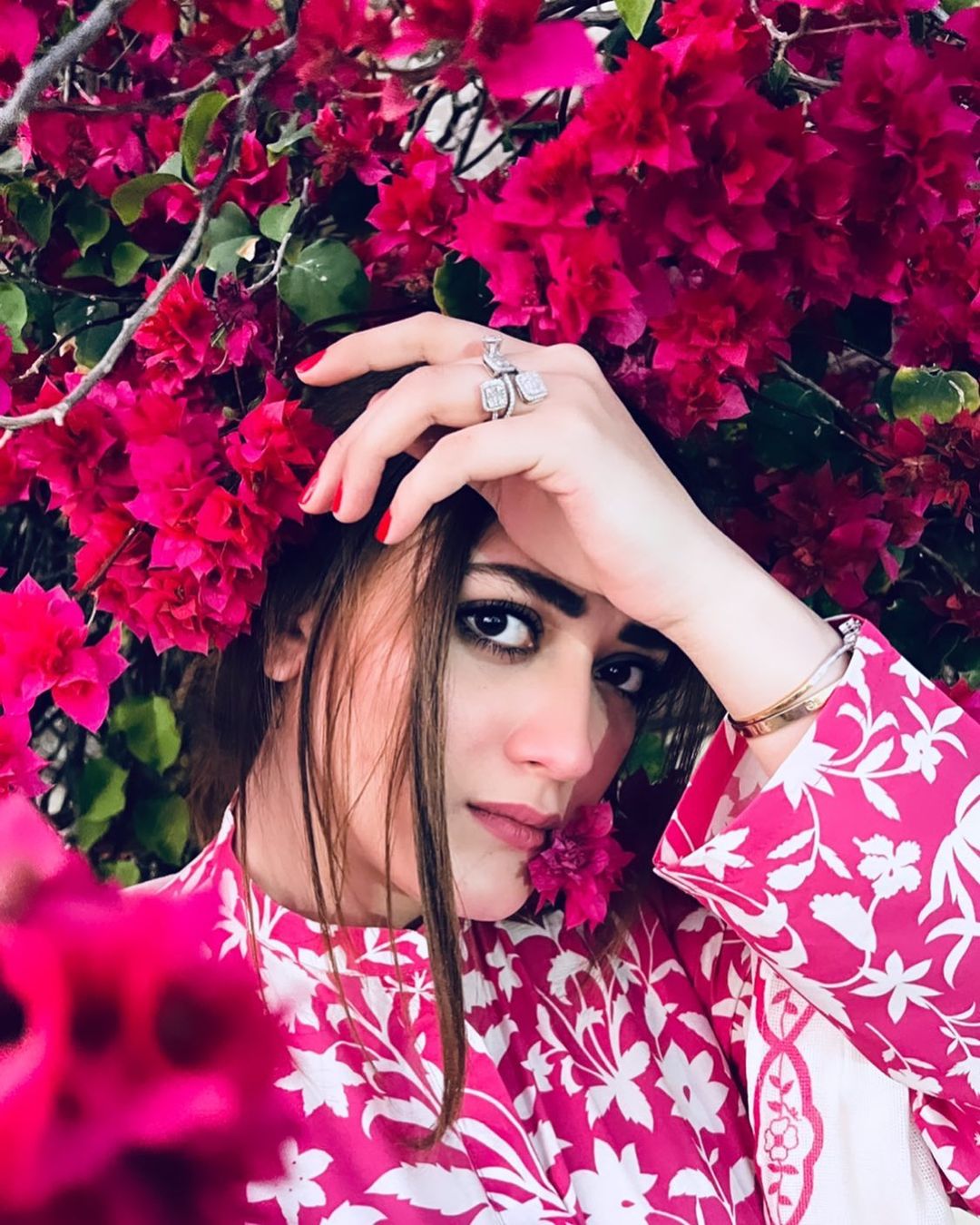 Momina Iqbal unknown facts