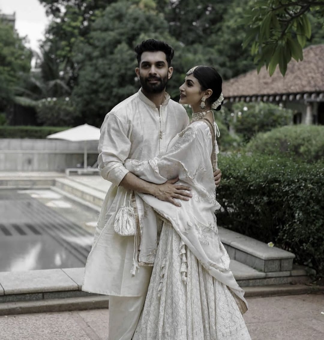 mouni roy 11