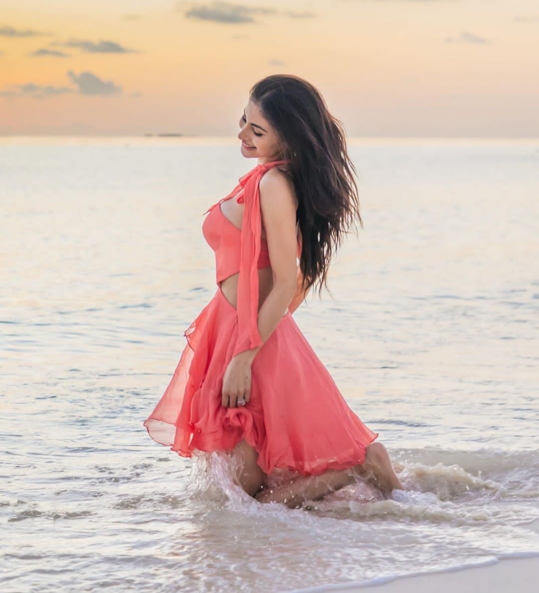 mouni roy3