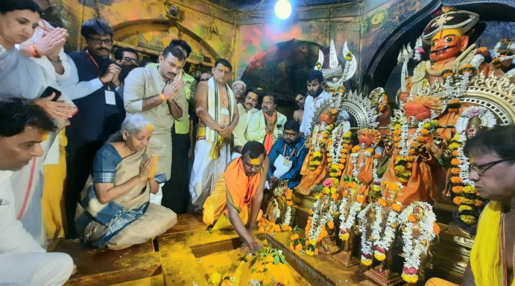 Nirmala Sitharaman visited Khandoba Fort in Jejuri Nirmala Sitharaman visited Khandoba Fort in Jejuri