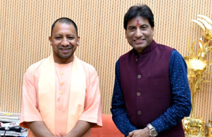 राजू श्रीवास्तव यांनी राजकारणामध्येही प्रवेश केला होता. ते भारतीय जनता पार्टीचे सदस्य होते. त्याआधी ते समाजवादी पार्टीमध्ये होते.