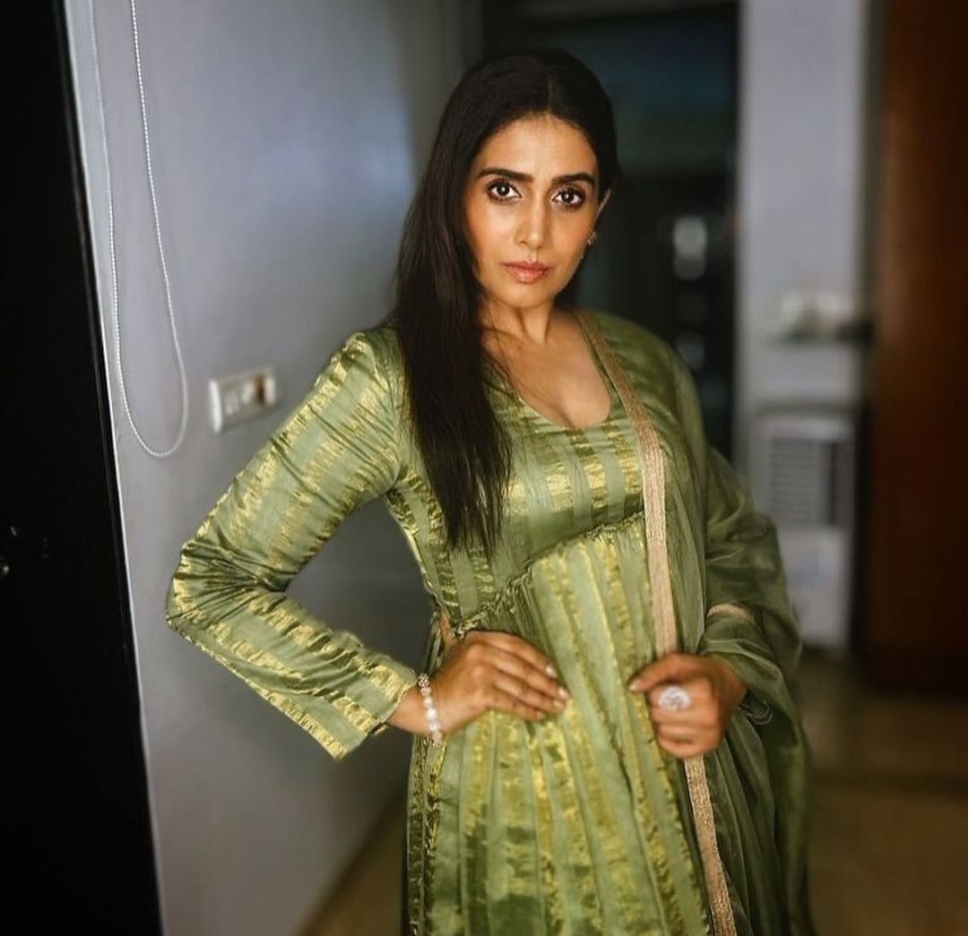 sonali kulkarni