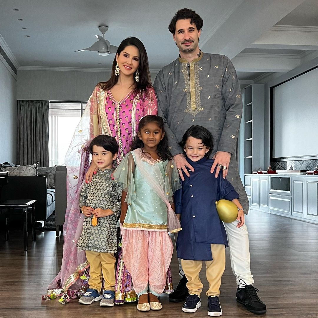 Sunny Leone in Ethnic Dress