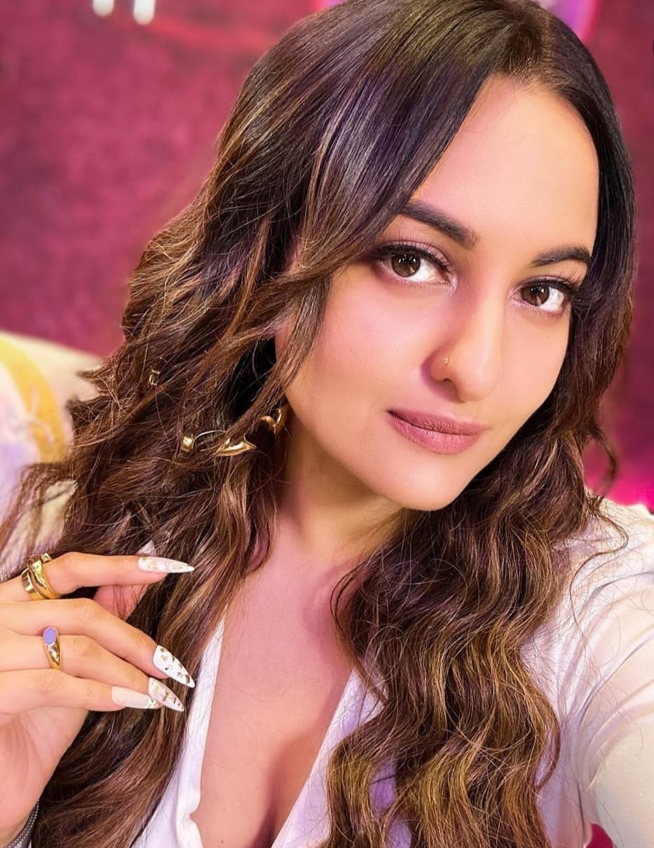 sonakshi sinha