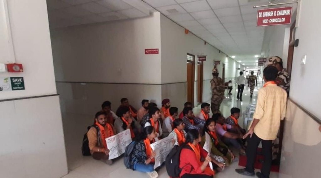Agitation of ABVP against mismanagement of Nagpur University