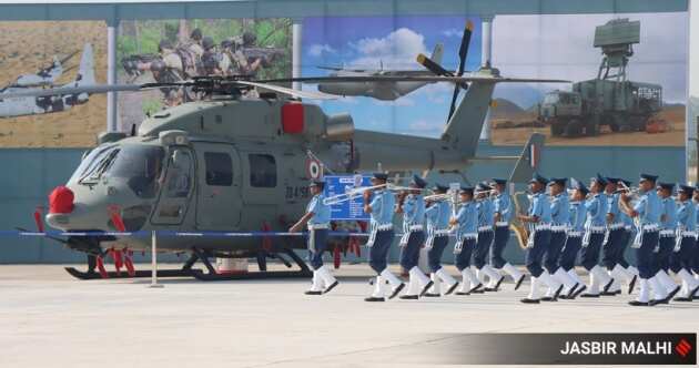 तसेच AWACS विमान, सी-१७ वाहतूक विमान, सी-१३० जे आणि एएन-३१ विमानांचा समावेश होता. (एक्स्प्रेस फोटो जसबीर मल्ही)