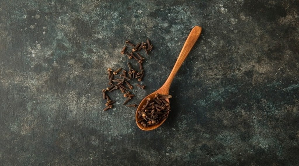 Cloves can be beneficial for people with respiratory diseases know more