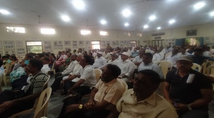 Farmers demand to take back Navi Mumbai SEZ lands without CIDCO taking the lands Farmers demand to take back Navi Mumbai SEZ lands without CIDCO taking the lands