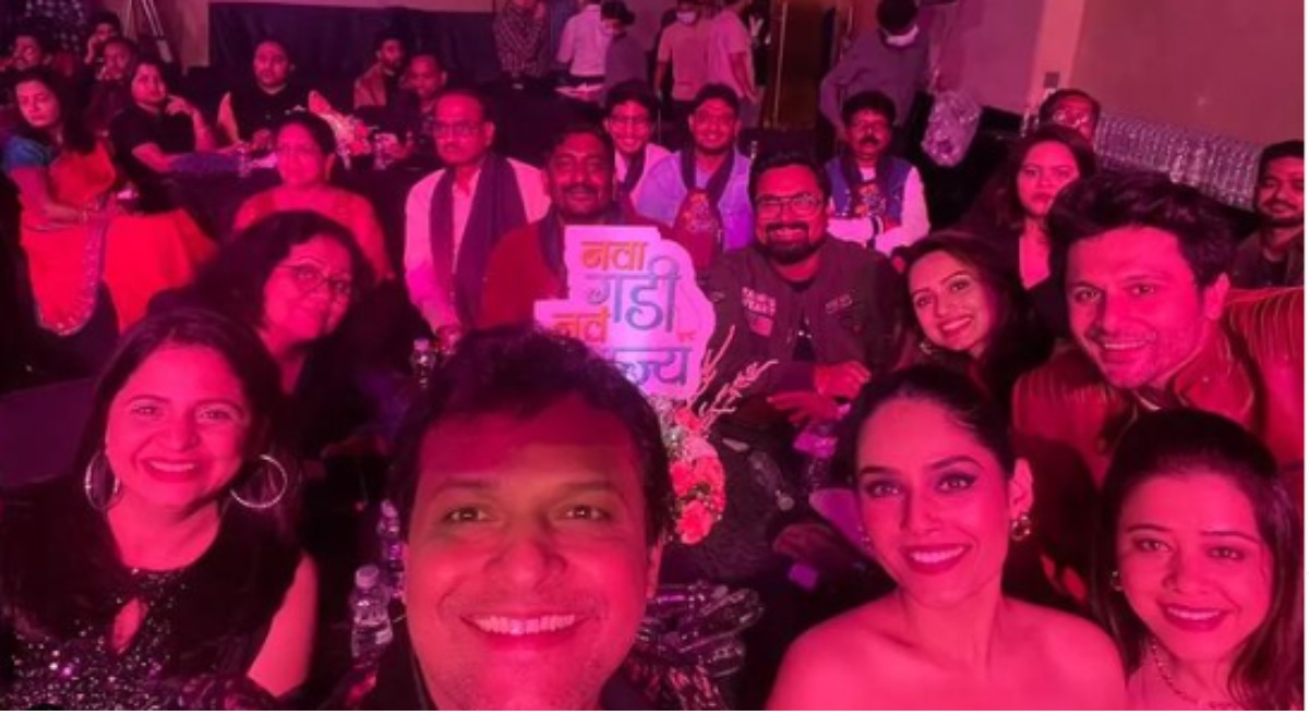 Nava Gadi Nava Rajya in Zee Marathi Awards 2022 Shruti Marathe And Gaurav Ghatnekar Production