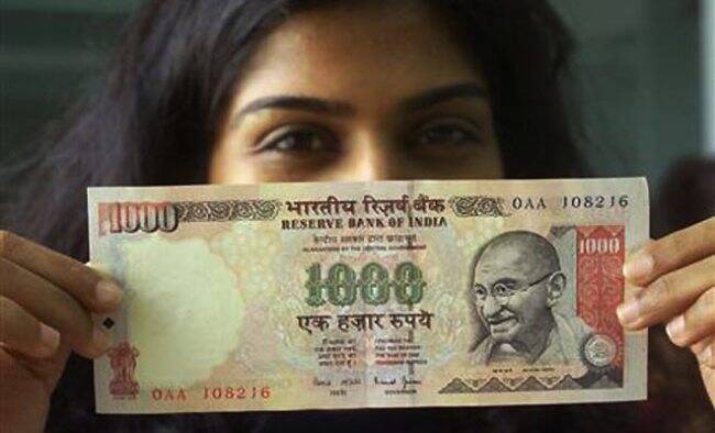 How Mahatma Gandhi became the only face on Indian currency when and where photo is clicked