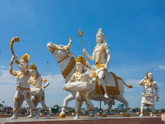 या संपूर्ण प्रकल्पाची एकूण किंमत सुमारे ८५० कोटी रुपये आहे.