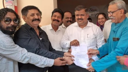 justice for chopda peoples break Corruption awarded co nagarparishad jansanghrsh morcha jalgaon