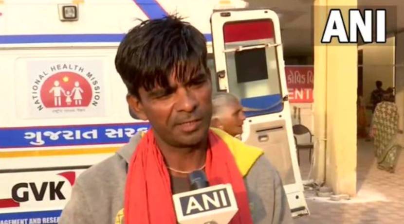 “मी या ठिकाणी दर रविवारी चहा विकतो. या दुर्घटनेनंतर पुलाच्या केबलवर काही जण लटकत होते आणि त्यानंतर ते पाण्यात पडले. हे दृश्य पाहिल्यानंतर मी रात्रभर झोपलो नाही