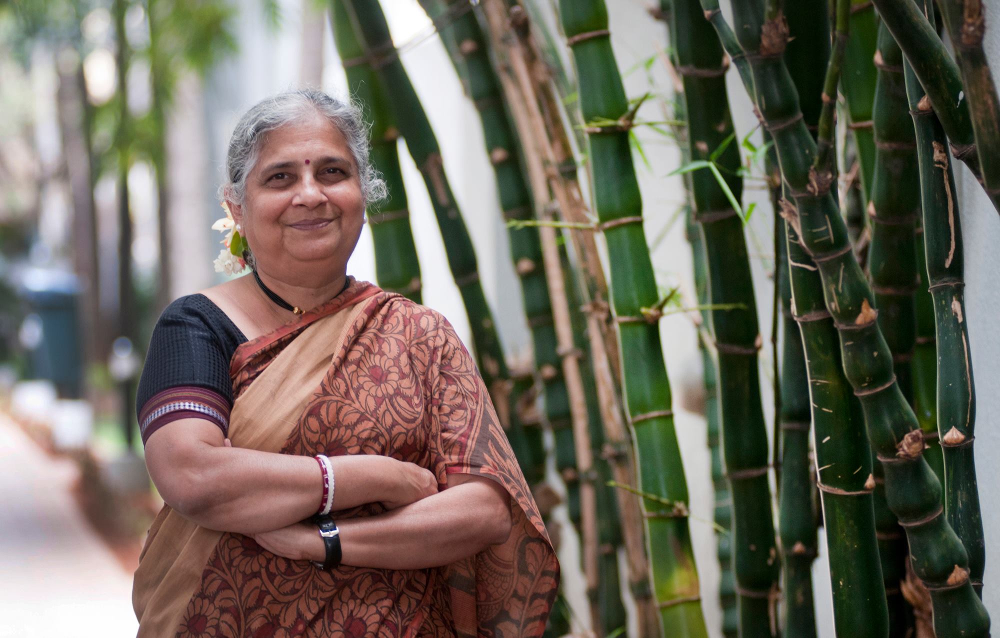 amitabh bachchan birthday special sudha murthy shared her experience 