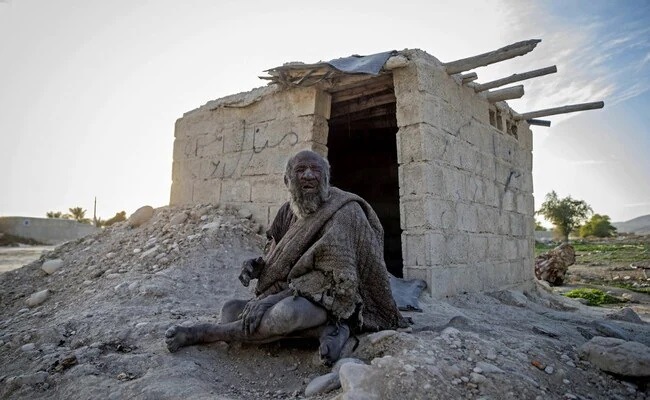 Worlds Dirtiest Man Amou Haji Dies Months After His First Bath In Decades