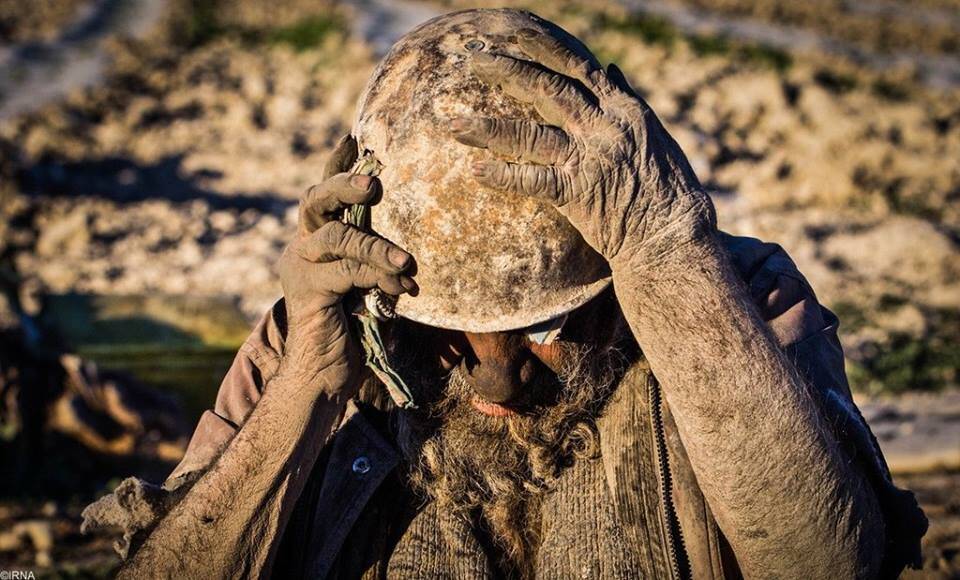 Worlds Dirtiest Man Amou Haji Dies Months After His First Bath In Decades