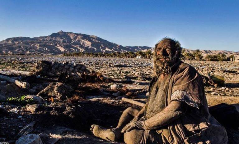 Worlds Dirtiest Man Amou Haji Dies Months After His First Bath In Decades