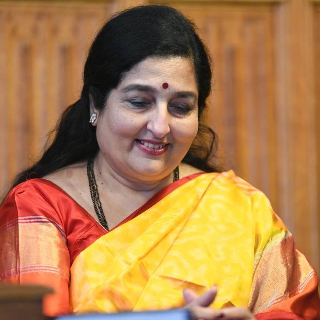 anuradha paudwal 6