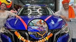 सुप्रसिद्ध मराठमोळ्या सेलिब्रिटी जोडप्याने खरेदी केली महागडी कार, फोटो सोशल मीडियावर व्हायरल