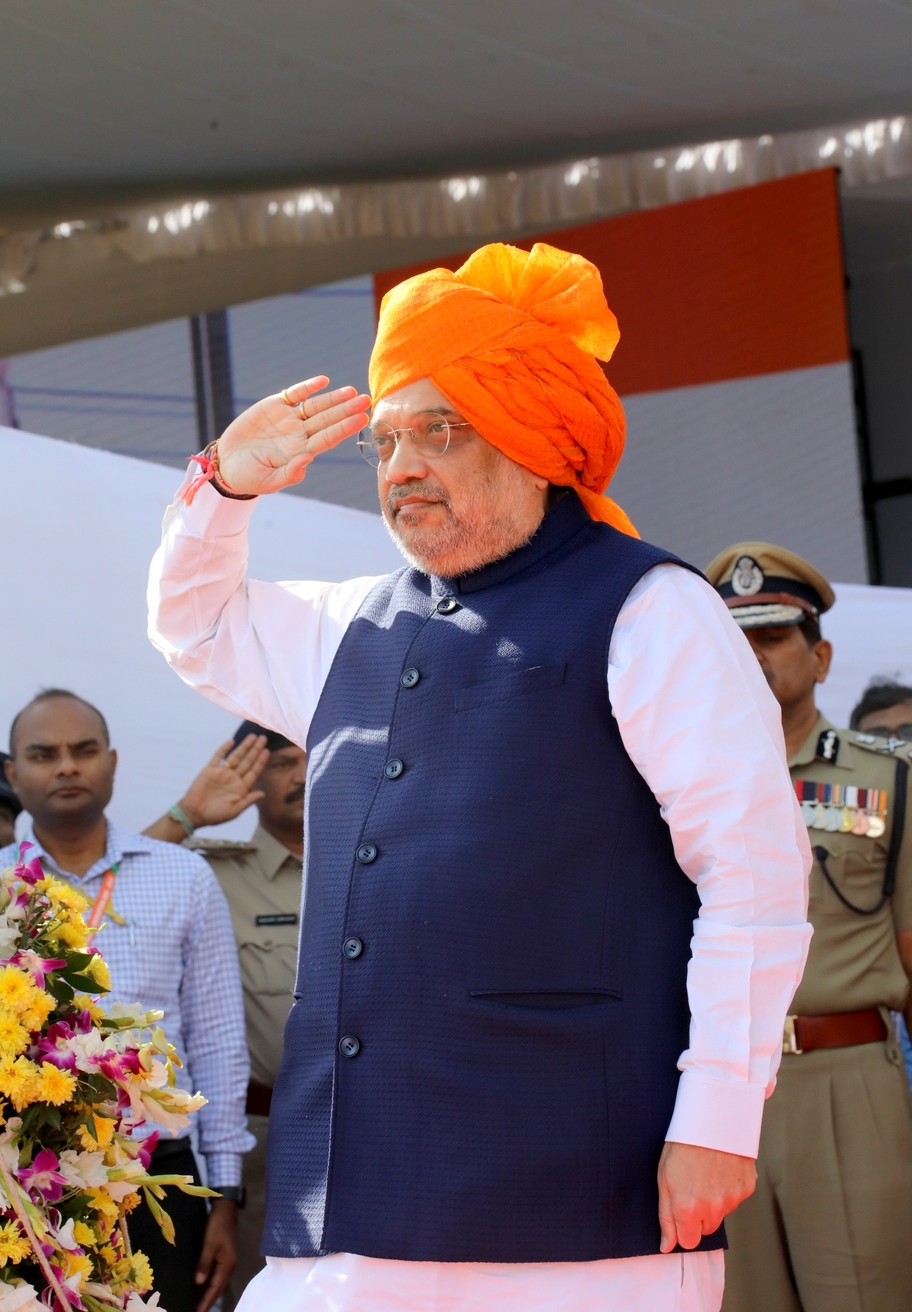 home minister amit shah birthday special know about his property 