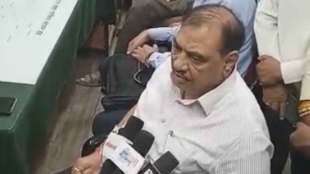 eknath khadse protest at police station