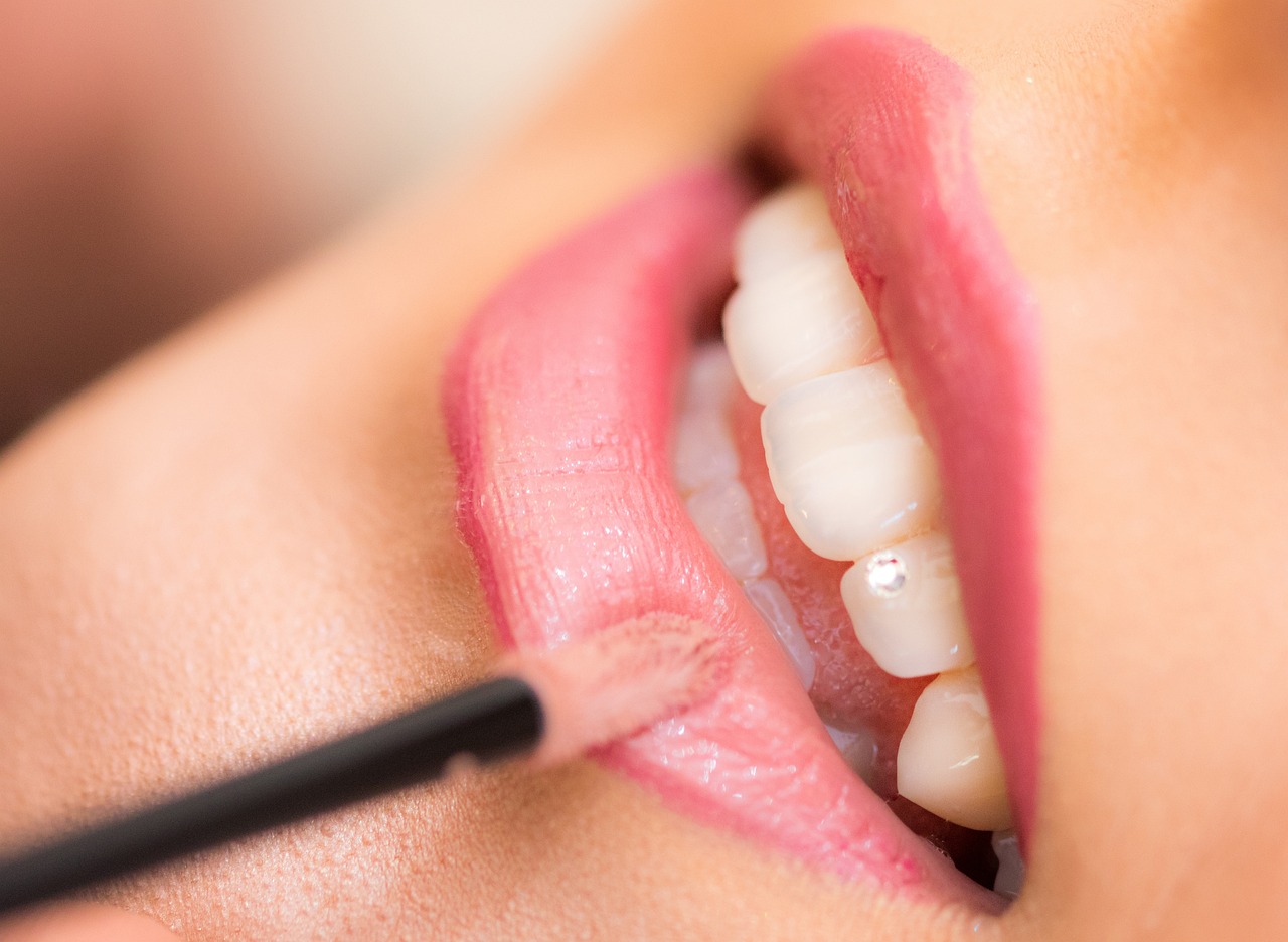 Lipstick Side Effects on Pregnancy Ayurvedic Herbal Lip Balm And Perfect Make up Tips