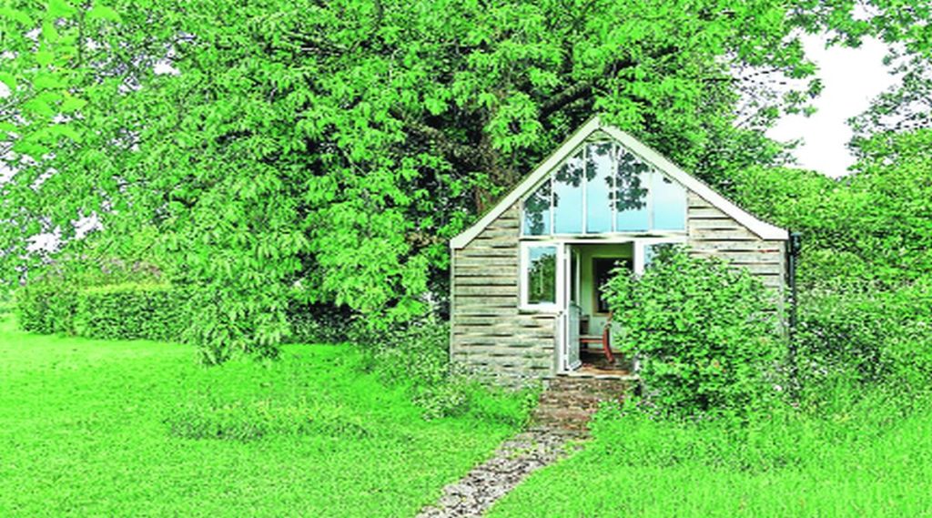 अभिजात : व्हर्जिनिया वूल्फ ‘दी मंक्स हाऊस’