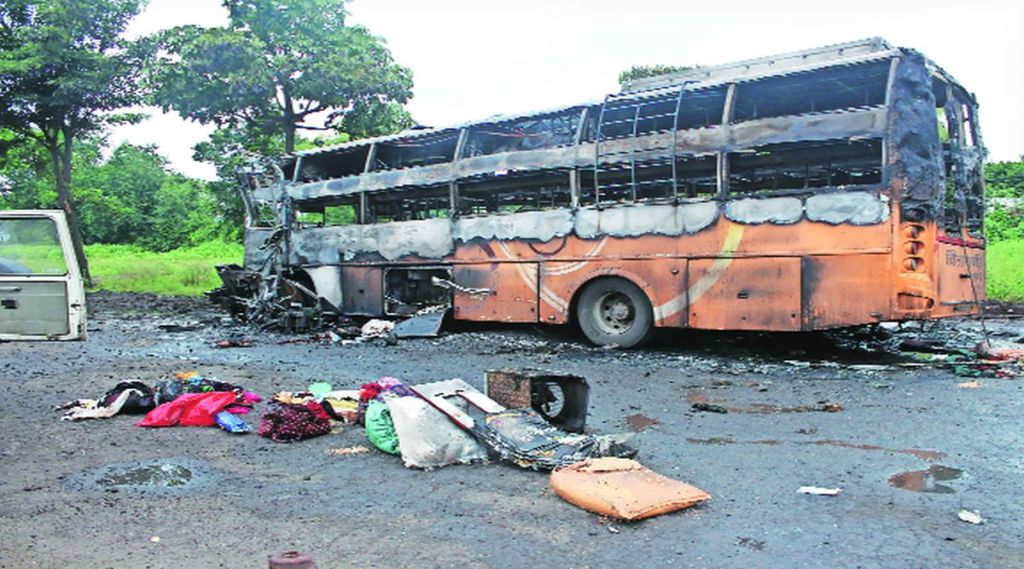 nashik accident bus burn nashik accident bus burn