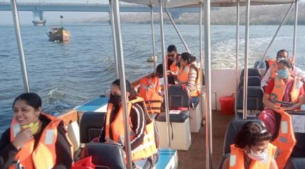 navi mum boating in marine