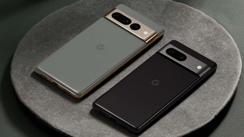 Google Pixel 7 स्पेसिफिकेशन: Google Pixel 7 सुरक्षेसाठी Google च्या Tensor G2 प्रोसेसर आणि Titan M2 प्रोसेसरला सपोर्ट करतो. फोन Android १३ सह येतो, यात ८ GB RAM सह १२८ GB पर्यंत स्टोरेज आहे.