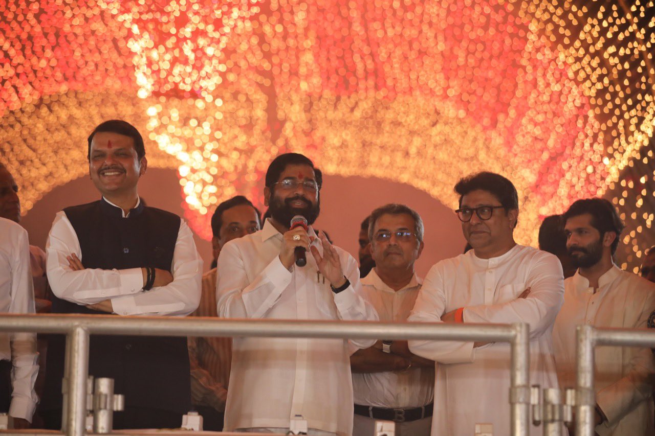raj thackeray car drive with grandson Kian Amit Thakceray after mns shivaji park deepotsav ignoration by cm eknath shinde dcm devendra fadnavis