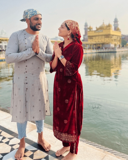तेव्हाचे फोटो तिने सोशल मीडियावर शेअर केले आहेत.