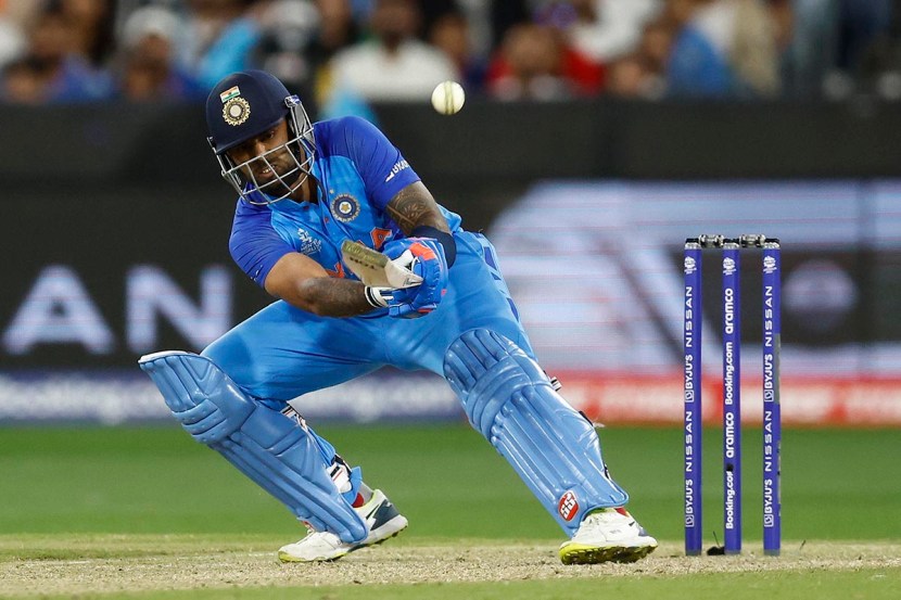 T20 World Cup 2022 Mr. 360! Suryakumar Yadav's Spectacular Shots Against Zimbabwe 