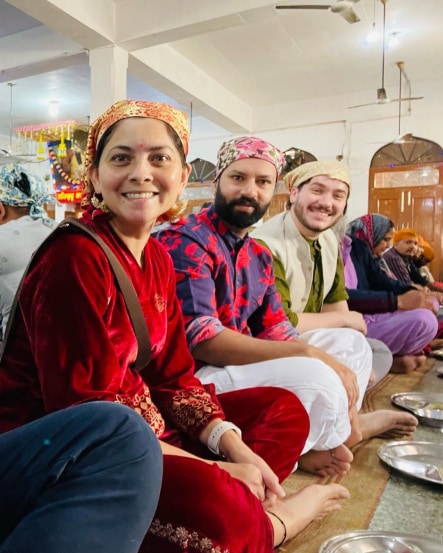 या फोटोंच्या कॅप्शनमध्ये तिने 
