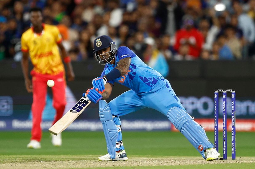 T20 World Cup 2022 Mr. 360! Suryakumar Yadav's Spectacular Shots Against Zimbabwe 