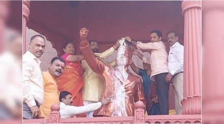Milk anointing to Savarkars statue from BJP workers in Pune