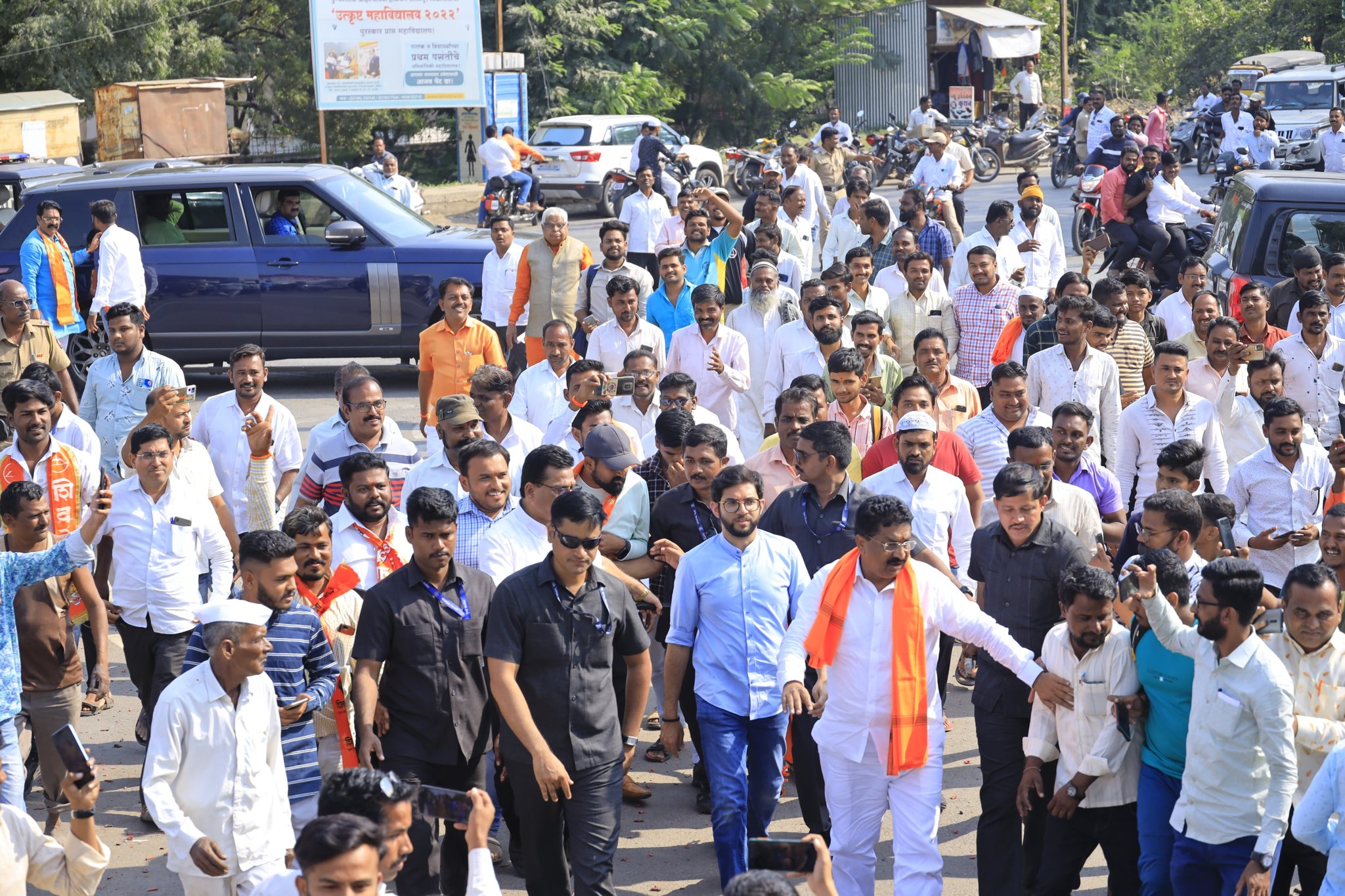 Aaditya Thackeray Jejuri visit photos talks about sanjay raut bail